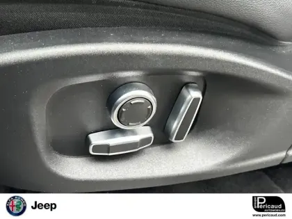 Photo 15 Jaguar E-Pace  2.0 P200 ch FlexFuel MHEV AWD BVA