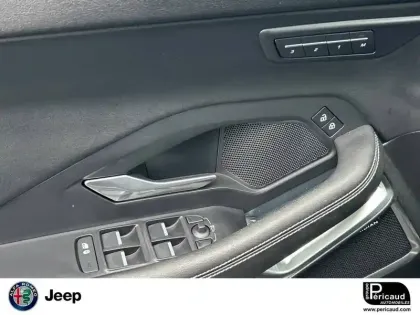 Photo 14 Jaguar E-Pace  2.0 P200 ch FlexFuel MHEV AWD BVA