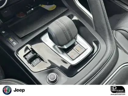 Photo 12 Jaguar E-Pace  2.0 P200 ch FlexFuel MHEV AWD BVA