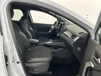 Photo 13 Renault Symbioz  E-Tech full hybrid 145