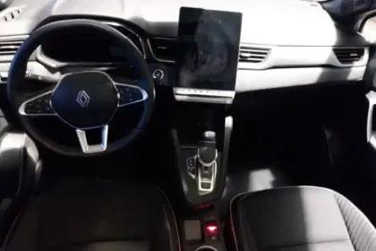 Photo 8 Renault Symbioz  E-Tech full hybrid 145