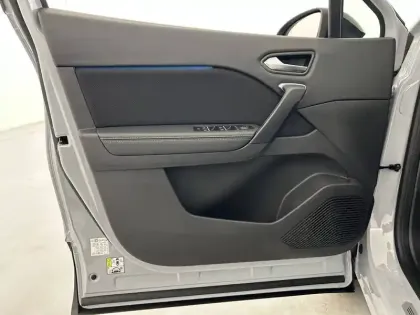 Photo 41 Renault Symbioz  E-Tech full hybrid 145