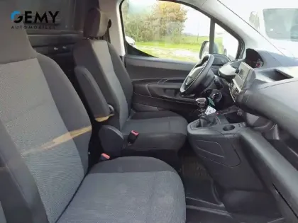 Photo 5 Peugeot Partner  FOURGON LONG 950 KG PURETECH 110 S&S BVM6