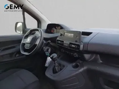 Photo 38 Peugeot Partner  FOURGON LONG 950 KG PURETECH 110 S&S BVM6