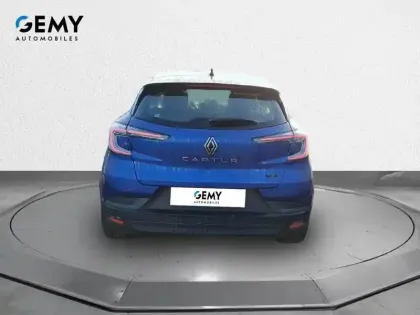 Photo 19 Renault Captur  E-Tech full hybrid 145 ch