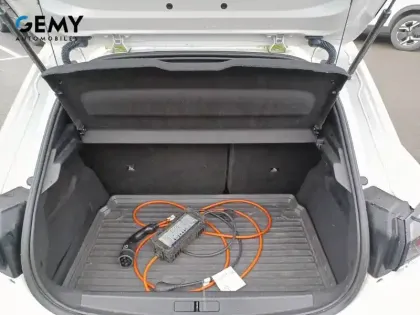 Photo 5 Peugeot 208  Electrique 50 kWh 136ch
