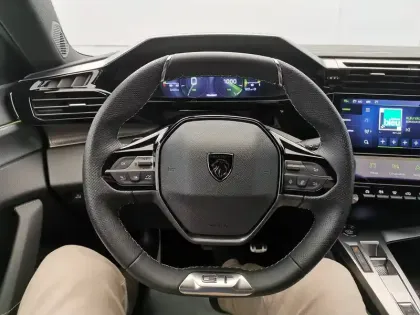 Photo 30 Peugeot 408  PureTech 130 ch S&S EAT8