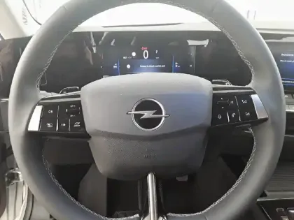 Photo 13 Opel Astra  1.5 Diesel 130 ch BVA8