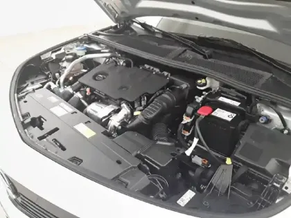 Photo 16 Opel Astra  1.5 Diesel 130 ch BVA8