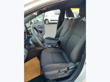 Photo 14 Toyota Corolla Hybride 1.8L 140h Dynamic Business 1