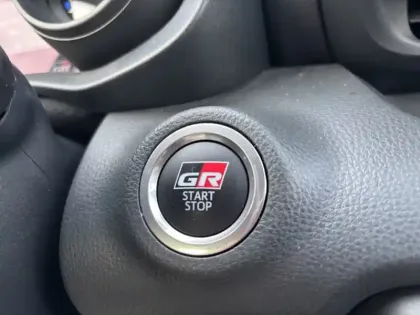 Photo 22 Toyota Yaris Hybride 116h GR SPORT