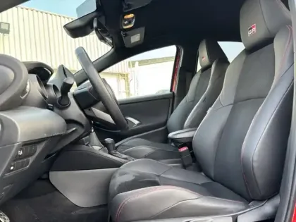 Photo 14 Toyota Yaris Hybride 116h GR SPORT