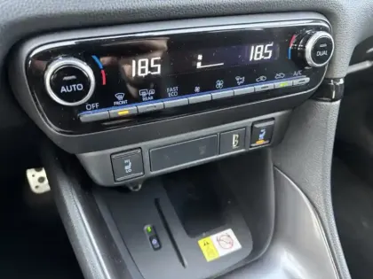 Photo 19 Toyota Yaris Hybride 116h GR SPORT