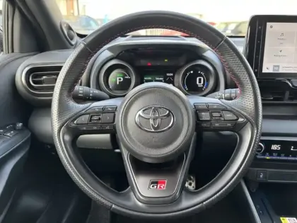 Photo 15 Toyota Yaris Hybride 116h GR SPORT