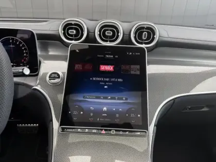 Photo 10 Mercedes Classe GLC 300 e Hybrid EQ 4MATIC AMG Line + 3