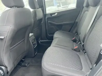 Photo 8 Ford Kuga 2.5 Duratec 180ch Hybrid FlexiFuel Titanium Business Powershift