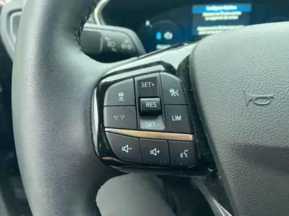 Photo 15 Ford Kuga 2.5 Duratec 180ch Hybrid FlexiFuel Titanium Business Powershift