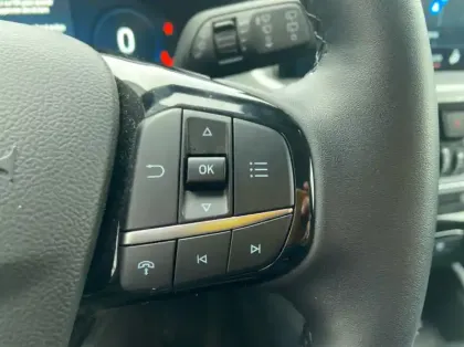 Photo 17 Ford Kuga 2.5 Duratec 180ch Hybrid FlexiFuel Titanium Business Powershift