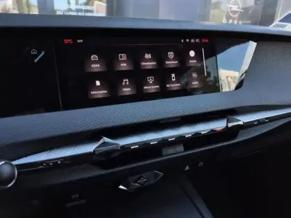 Photo 27 DS DS 4 II PURETECH 130 CROSS RIVOLI AUTO