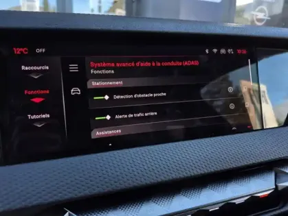 Photo 20 DS DS 4 II PURETECH 130 CROSS RIVOLI AUTO