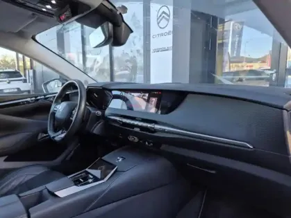 Photo 19 DS DS 4 II PURETECH 130 CROSS RIVOLI AUTO