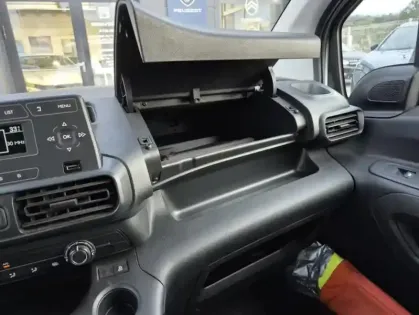 Photo 24 Citroën Berlingo III Taille M 1000kg BlueHDi 100 S&S BVM Club