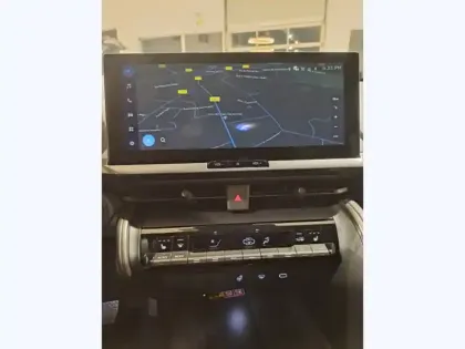 Photo 11 Toyota C-HR 2.0 PHEV 225 Design NG HYBRIDE RECHARGE