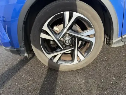 Photo 8 Toyota C-HR 2.0 Hybride 184 Edition