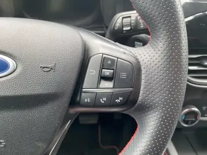 Photo 17 Ford Kuga 2.5 Duratec 190ch FHEV E85 ST-Line Business BVA