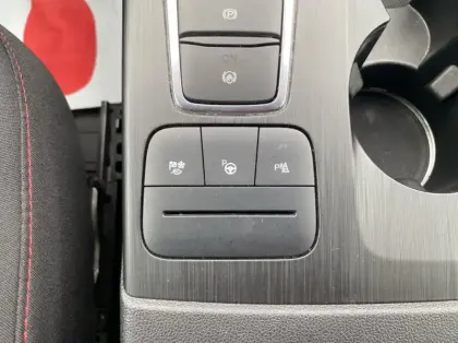 Photo 16 Ford Kuga 2.5 Duratec 190ch FHEV E85 ST-Line Business BVA