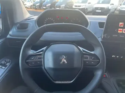 Photo 6 Peugeot Partner Fourgonnette M 950kg BlueHDi 130ch S&amp;S