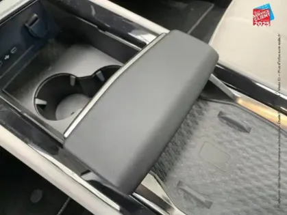 Photo 12 Renault Espace  1.2 E-Tech full hybrid 200ch Iconic