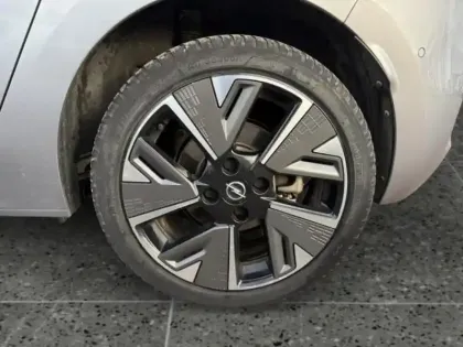 Photo 13 Opel Corsa  -e 136ch Elegance