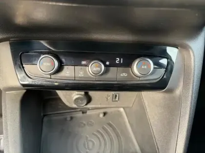 Photo 10 Opel Corsa  -e 136ch Elegance