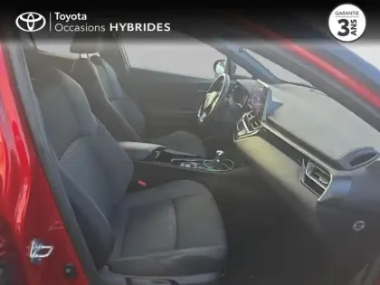 Photo 5 Toyota C-HR  1.8 Hybride 122ch Design Ultimate E-CVT