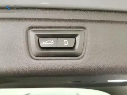 Photo 11 BMW Serie 3 Série 3 Touring 330eA 292ch M Sport