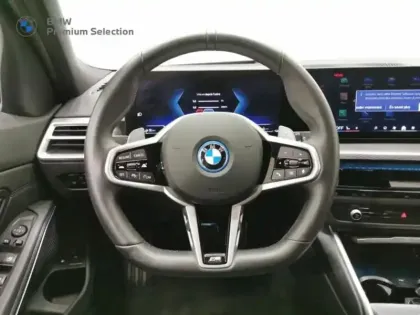 Photo 8 BMW Serie 3 Série 3 Touring 330eA 292ch M Sport