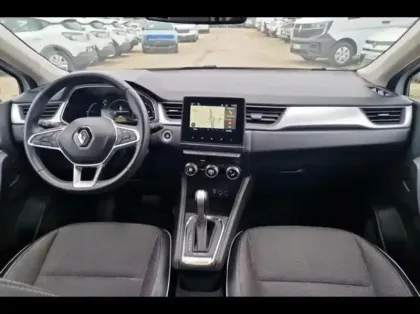 Photo 8 Renault Clio  1.6 E-Tech hybride 140ch Intens -21N