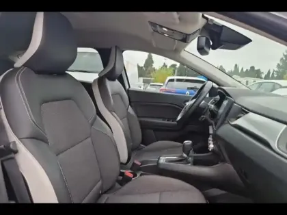 Photo 9 Renault Clio  1.6 E-Tech hybride 140ch Intens -21N