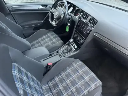 Photo 12 Volkswagen Golf  1.4 TSI 204ch Hybride Rechargeable GTE DSG6 Euro6d-T 5p 8cv