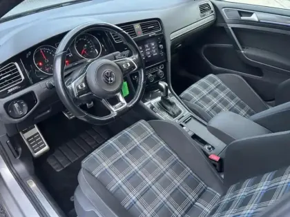 Photo 10 Volkswagen Golf  1.4 TSI 204ch Hybride Rechargeable GTE DSG6 Euro6d-T 5p 8cv