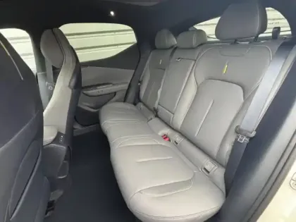 Photo 7 Lynk&co 02  Electric 272ch More