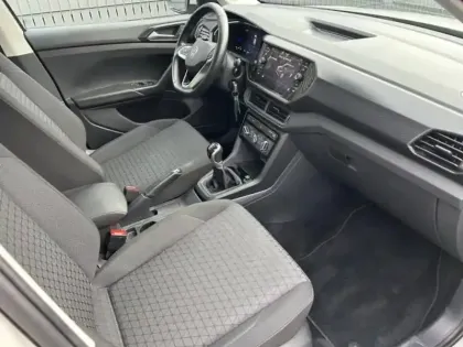 Photo 8 Volkswagen T-cross  1.0 TSI 110ch Life Plus