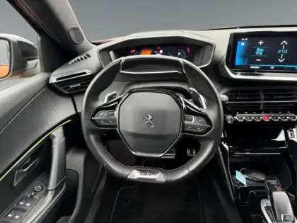 Photo 11 Peugeot 2008  1.2 PureTech 130ch S&S GT EAT8