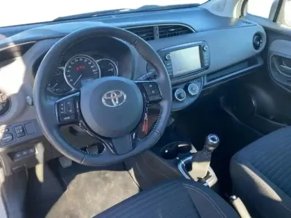 Photo 6 Toyota Yaris  110 VVT-i France 3p