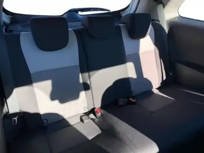 Photo 1 Toyota Yaris  110 VVT-i France 3p