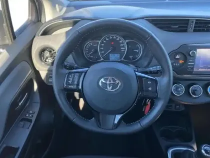 Photo 7 Toyota Yaris  110 VVT-i France 3p