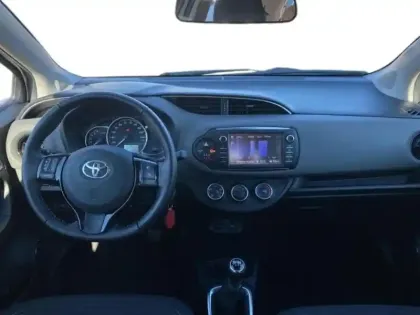 Photo 2 Toyota Yaris  110 VVT-i France 3p