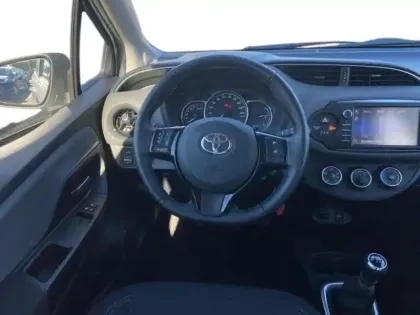 Photo 3 Toyota Yaris  110 VVT-i France 3p