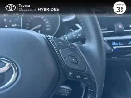 Photo 12 Toyota C-HR  1.8 Hybride 122ch Dynamic Ultimate E-CVT